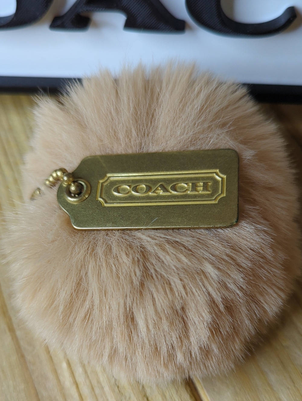 (0052) Coach Brass Hang Tag